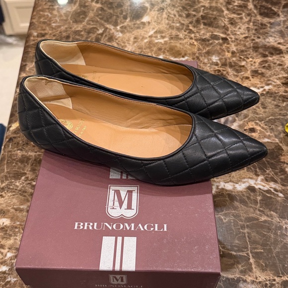 BRUNO MAGLI FLATS IN SIZE 39 - Picture 2 of 7